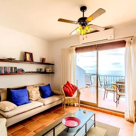 Apartment Stunning 2 Bed Penthouse In Tuhillo, Area Nerja