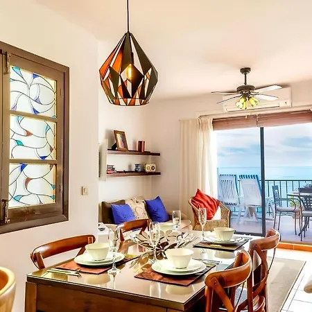 Apartment Stunning 2 Bed Penthouse In Tuhillo, Area