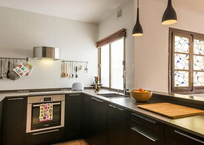 Stunning 2 Bed Penthouse In Tuhillo, Area