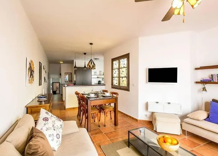 Appartement Stunning 2 Bed Penthouse In Tuhillo, Area *