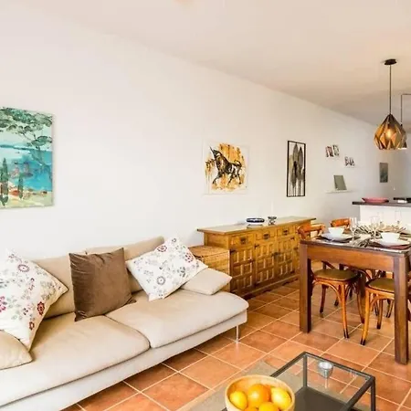 Apartment Stunning 2 Bed Penthouse In Tuhillo, Area Nerja