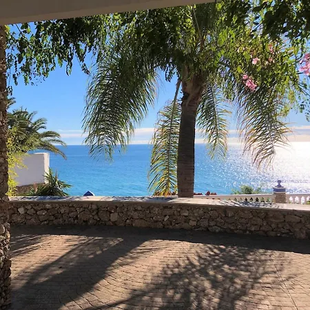 Stunning 2 Bed Penthouse In Tuhillo, Area Nerja